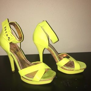 Neon Yellow BCBGeneration Heels...Size 10